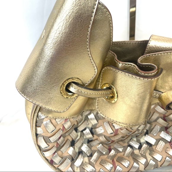 BURBERRY Metallic Gold /Beige Woven Nova Check PVC and Leather Warrior Hobo - Picture 8 of 12